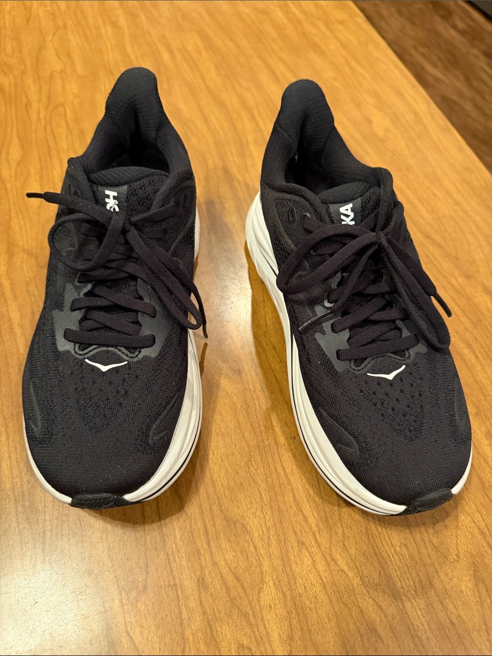 Hoka One One Clifton 10